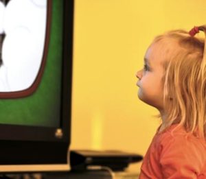 Child watching TV_Shutterstock_FlindersWP